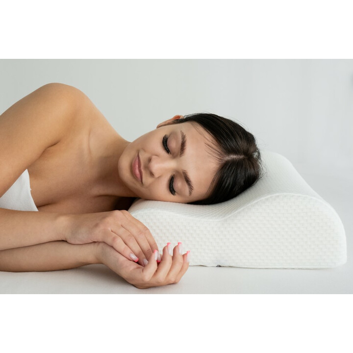 Ergonominen ortopedinen muotoiltu niskatyyny