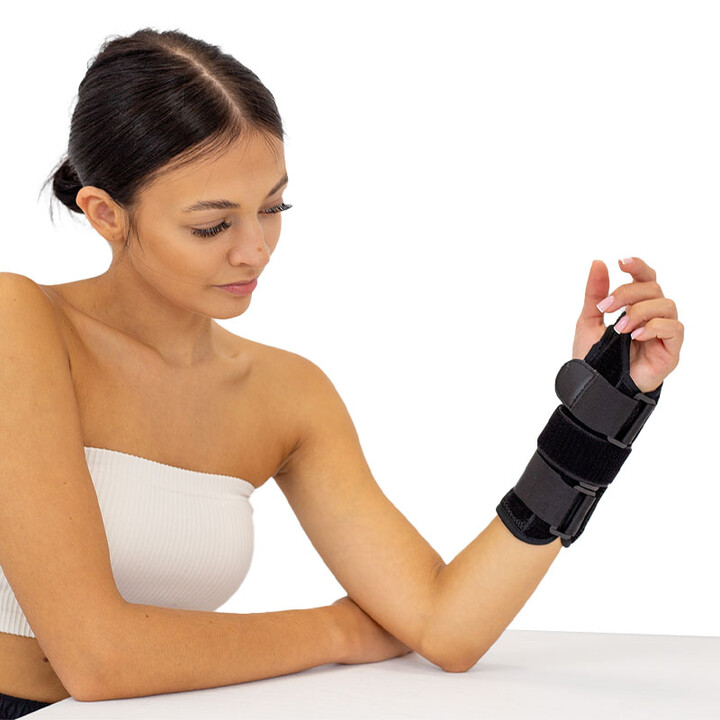 Line Sport rannetuki jäykällä lastalla