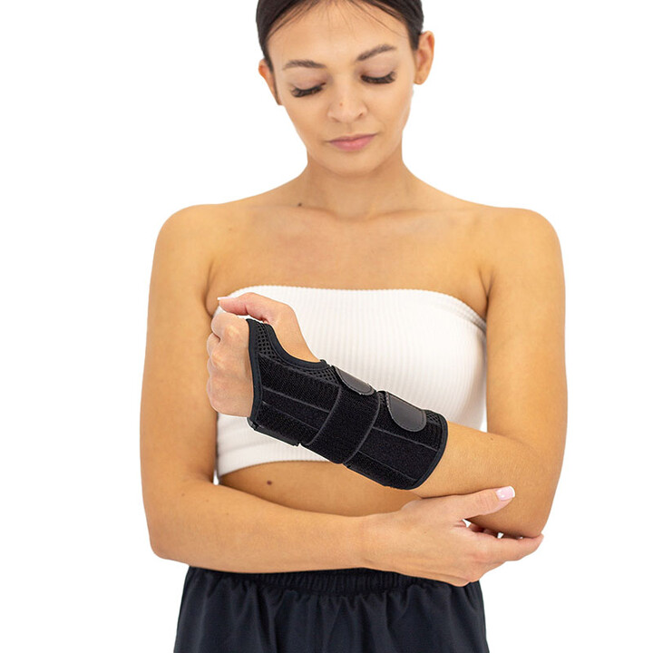 Line Sport rannetuki jäykällä lastalla